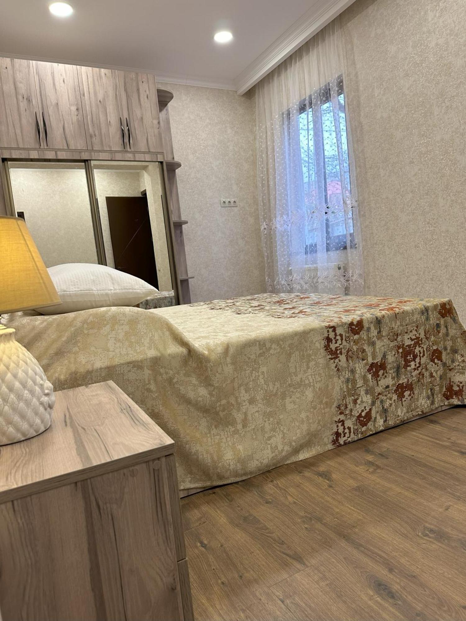 Three Palms Guest House Tiflis Exterior foto